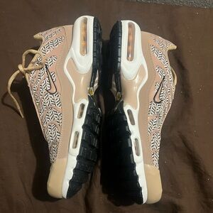 Air Max Plus Nike Ladies 11.5 fits men size 10 Authentic